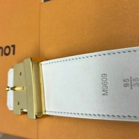 White check lv belt. Worn twice. - Picture 3 of 4